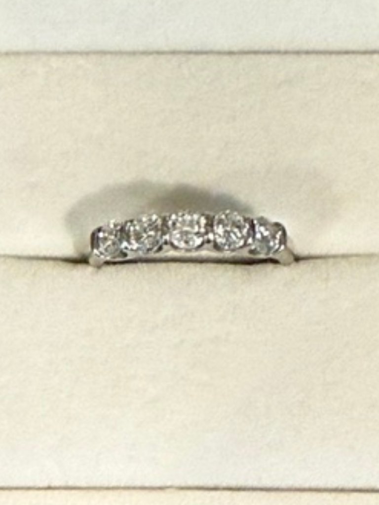 1 Ct Natural Diamond 5Stone Ring